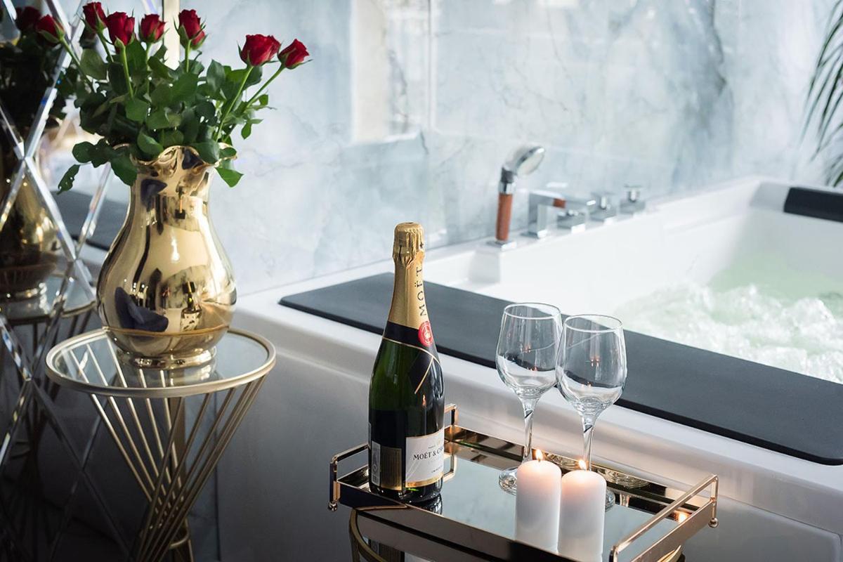 Apartament Jacuzzi Gdynia Eksteriør bilde